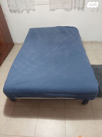 מיטה וחצי