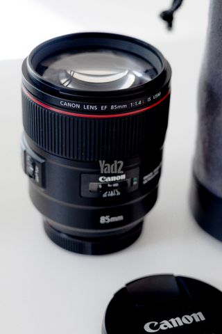 Canon EF 85mm 1.4 IS USM