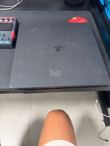סוני 4 Slim