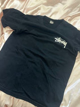 חולצה של stussy