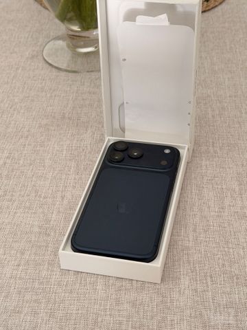 IPhone 17 Pro Max חדש באריזה