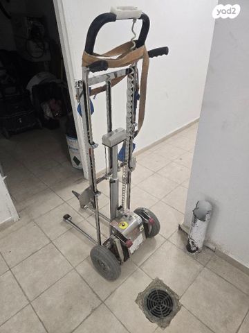 עגלת מדרגות