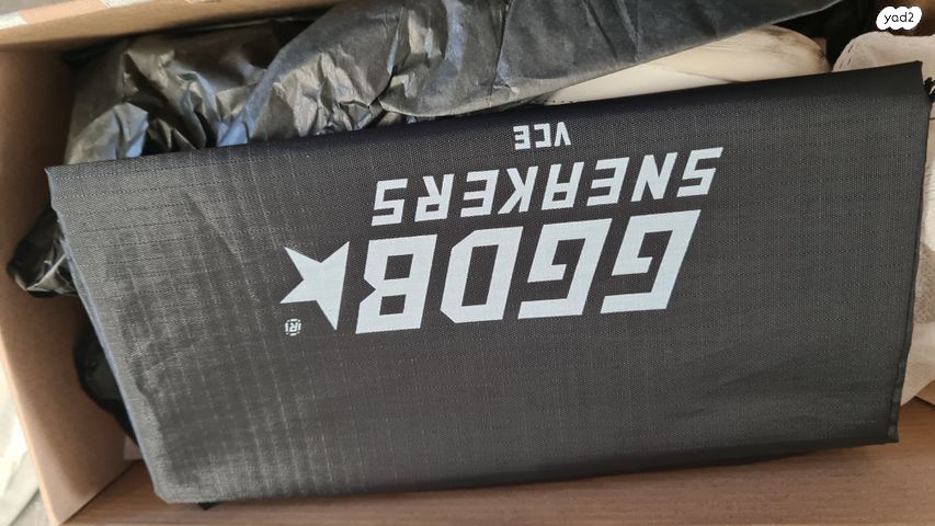 נעלי גולדן