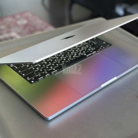 MacBook Pro 16 M1 Max/64GB