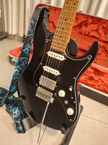 Ibanez az 2204 Japan