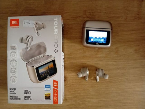 אזניות Jbl tour pro 3