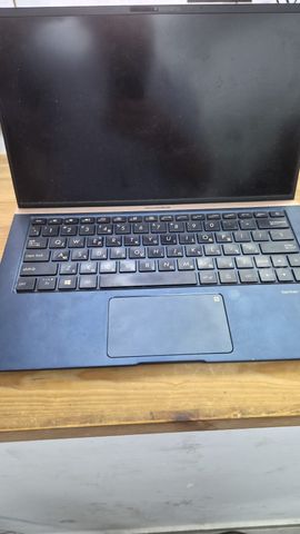 מחשב נייד ASUS UX333F