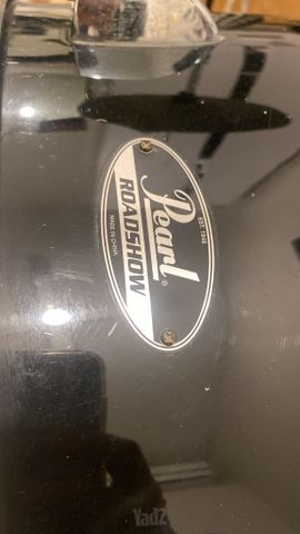 Pearl Roadshow Drum set