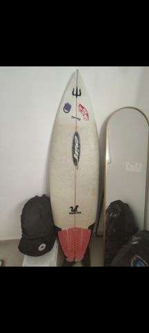 גלשן BILT Black Fox + חרבות