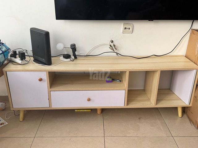 שידת טלוויזיה