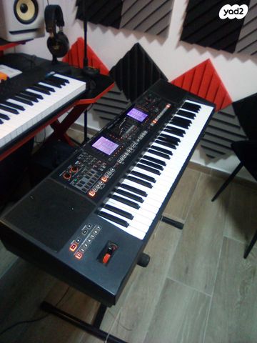 קלידים roland ea7