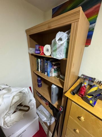 כוננית ספרים