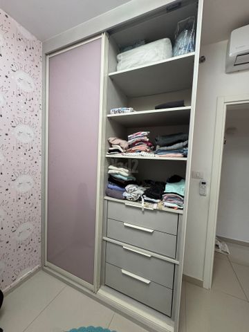 ארון בגדים