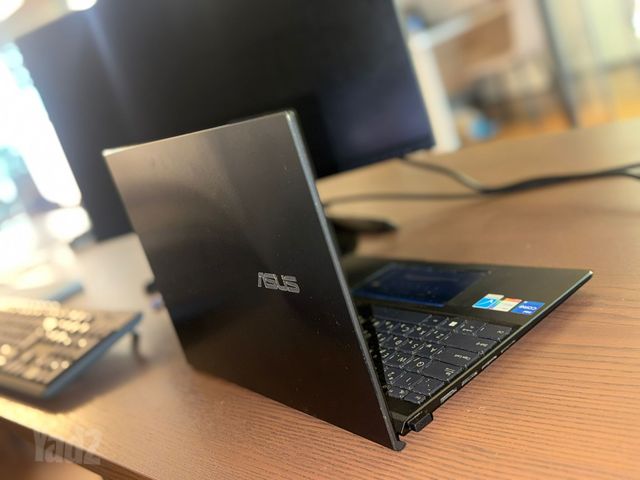 ASUS Zenbook 14 i5