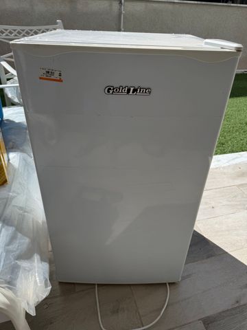 מקרר קטן