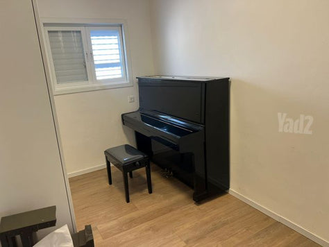 פסנתר YAMAHA U2