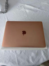מחשב נייד apple