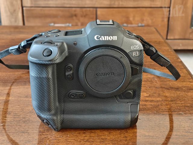 Canon R3