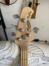 בס Sterling StingRay קצר