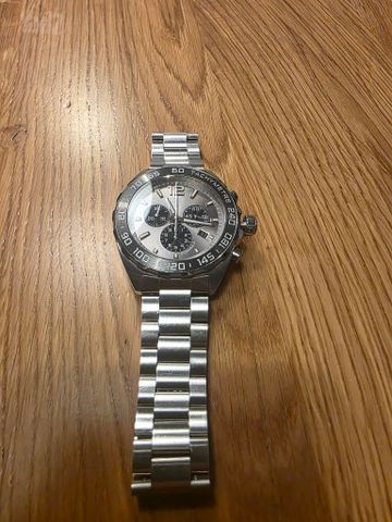 שעון יד לגבר TagHeuer