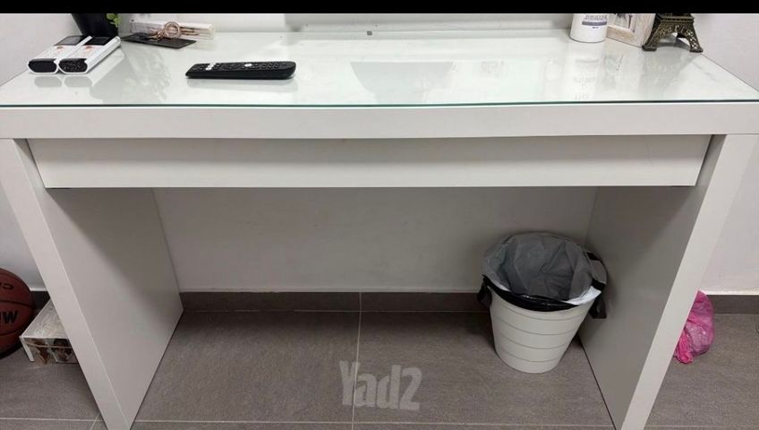 שולחן  כתיבה