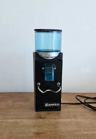 מטחנת קפה Rancilio Rocky