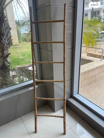 מתקן מגבות