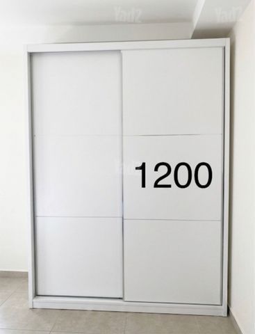 ארון בגדים