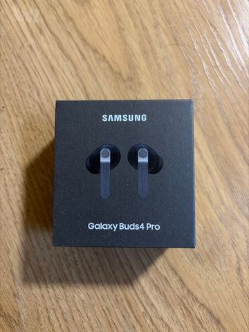 אוזניות galaxy buds4 pro