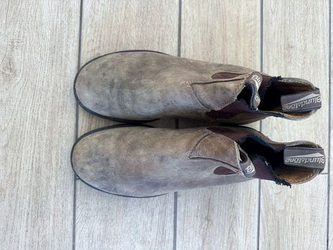מגפי Blundstone זמש מידה 42