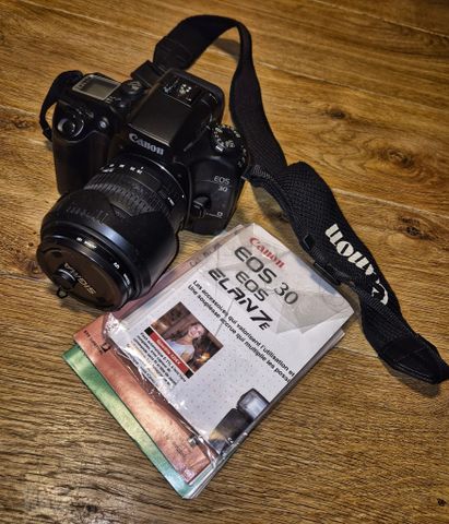 מצלמת פילם Canon EOS 30