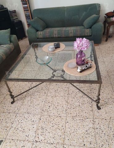 שולחן