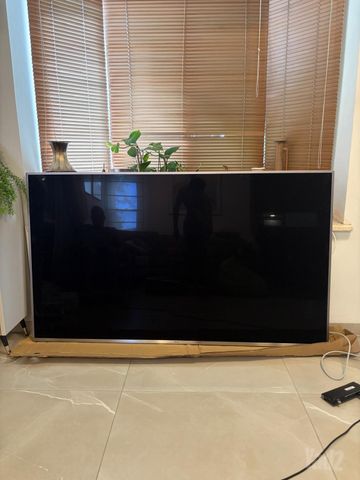 Samsung MU8000 75" 4K Smart TV