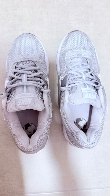 NIKE VOMERO 5 - נייק וומרו