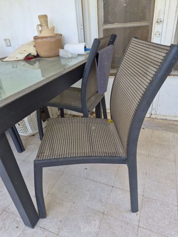 שולחן חוץ