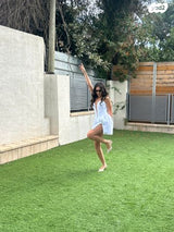 שמלה לבנה