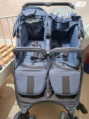 עגלת תאומים