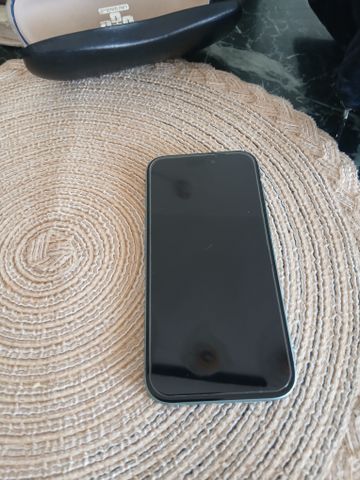 iPhone 16 למכירה