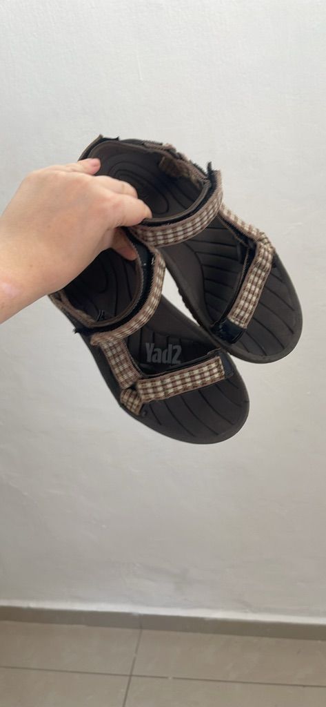 סנדלי teva