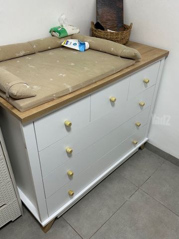 שידת החתלה