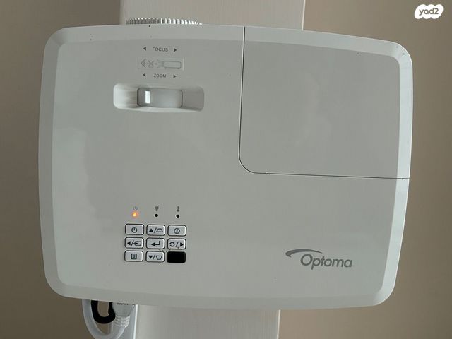מקרן Optoma כמו חדש