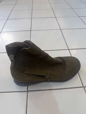 נעלי זמש