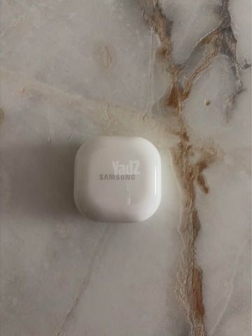 Samsung buds FE