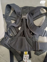 מנשא baby bjorn