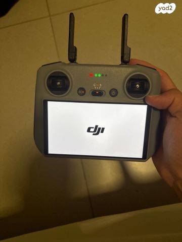 שלט לרחפן עם מסך! (DJI)