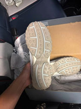 New Balance 204L Trainers