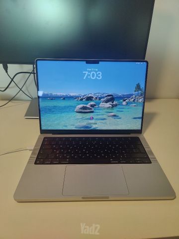 MacBook pro m2