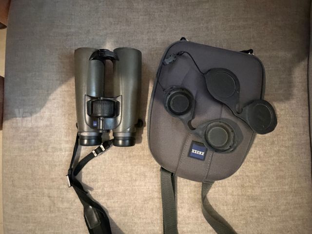 משקפת 10x42 Victory sf zeiss