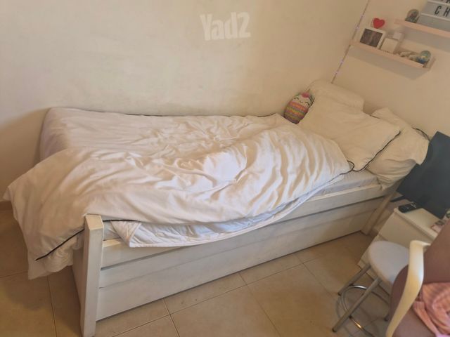 מיטת יחיד