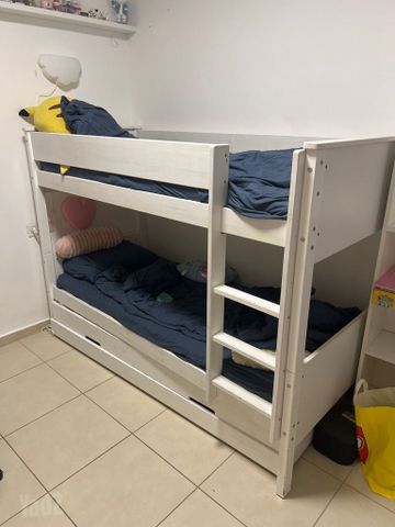 מיטת קומתים